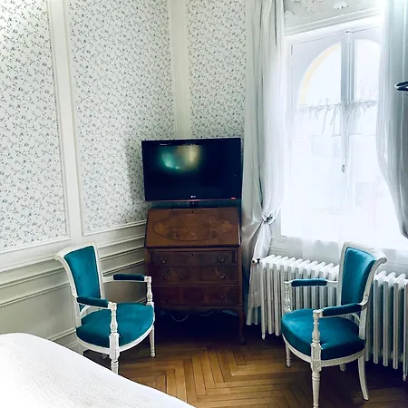 La Gloriette Nocleg ze śniadaniem 4*