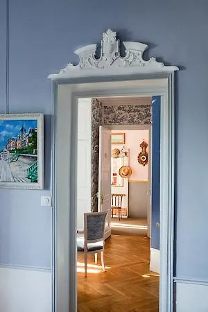 La Gloriette Nocleg ze śniadaniem 4*