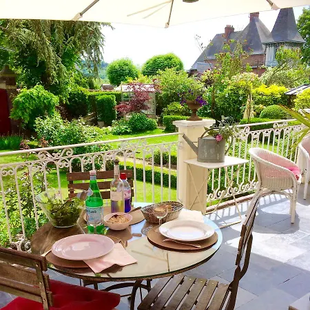La Gloriette Bed & Breakfast *