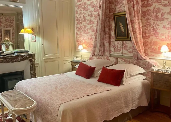 La Gloriette Nocleg ze śniadaniem 4*